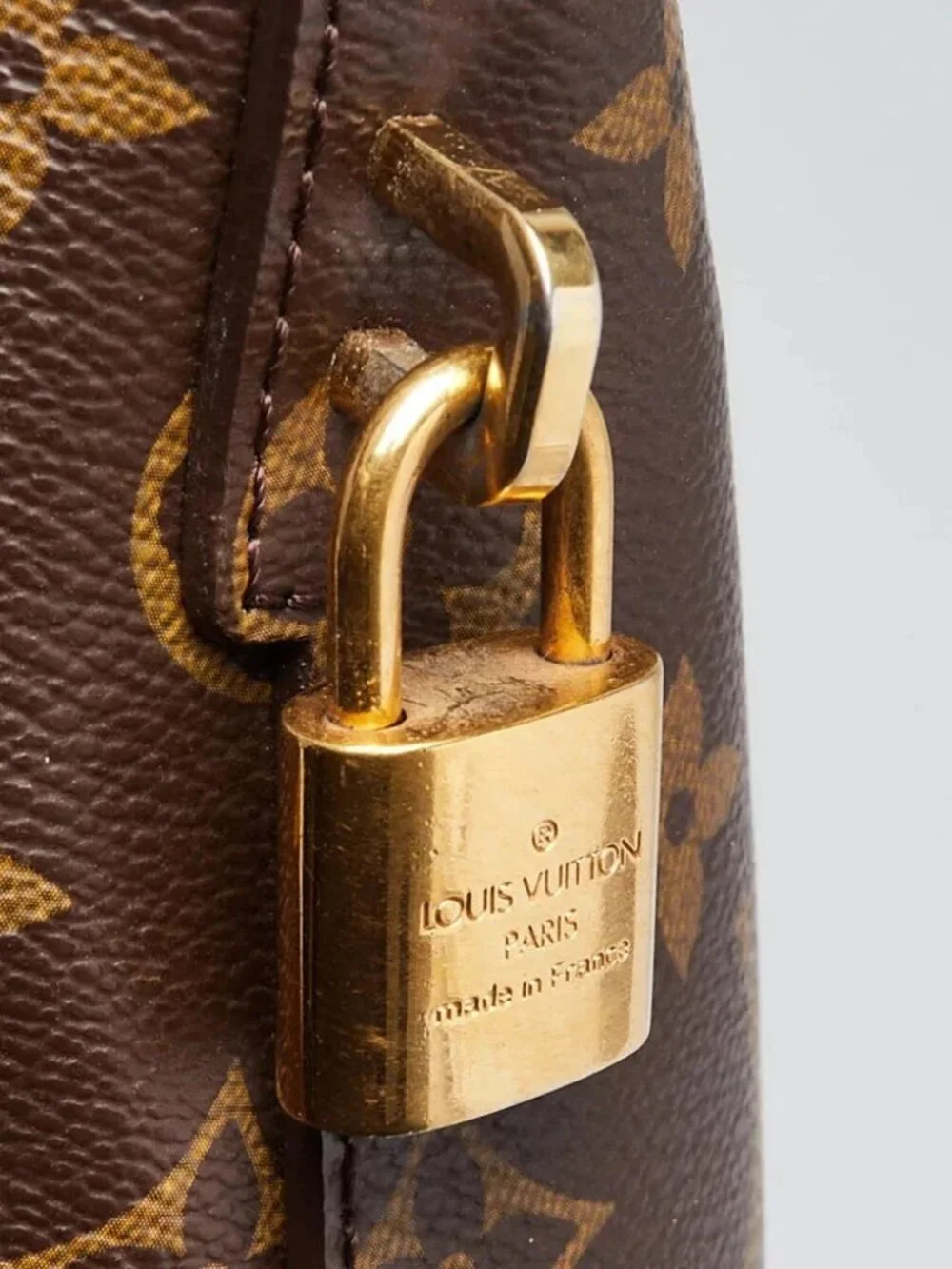 Louis Vuitton Monogram Canvas Lockit MM Bag